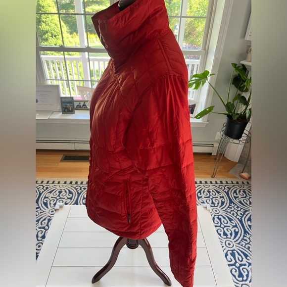 Nau Women’s Large Down Jacket in Orange - Picture 4 of 9